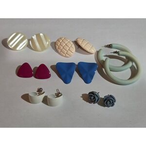 Lot of 7 80s vibes earrings